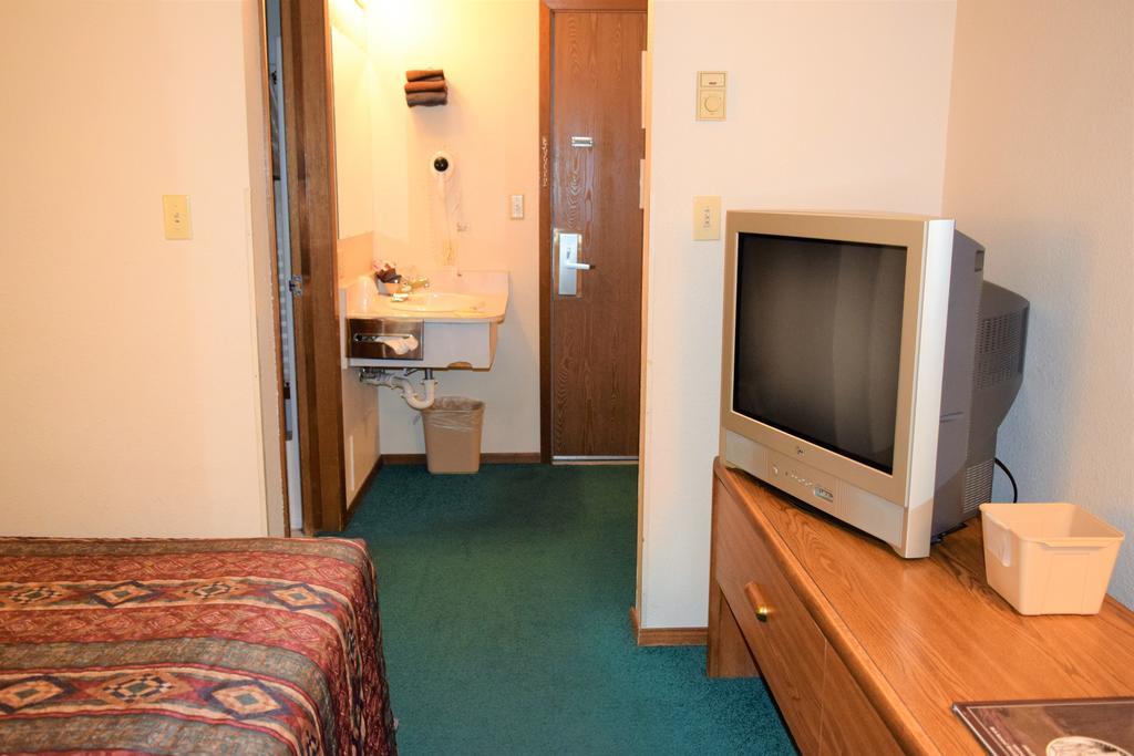 Country Inn Libby エクステリア 写真